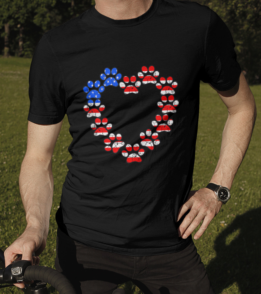 USA Flag Cat Dog Paw Prints Heart Animal Lover Patriotic Emblem T-Shirt