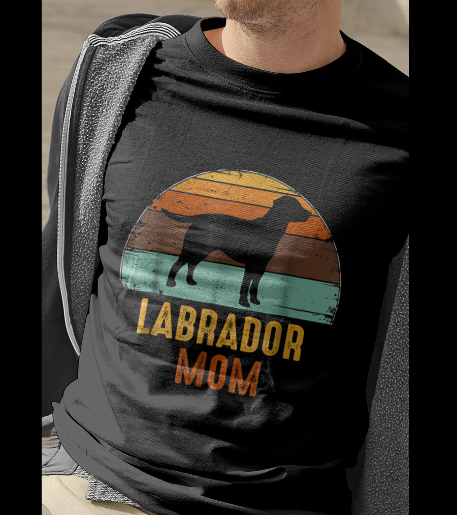 Labrador Mom Vintage Lab Dog Sunset T-Shirt