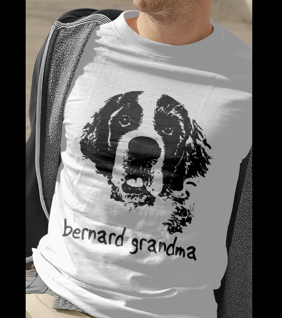 Bernard Grandma Hand Drawn Dog Lovers Gift T-Shirt