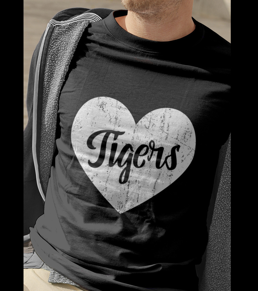 Tigers School Team Spirit Cute Heart Mascot Fan T-Shirt