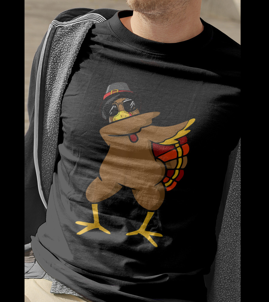 Dabbing Turkey With Pilgrim Hat And Sunglasses Thanksgiving Humor T-Shirt