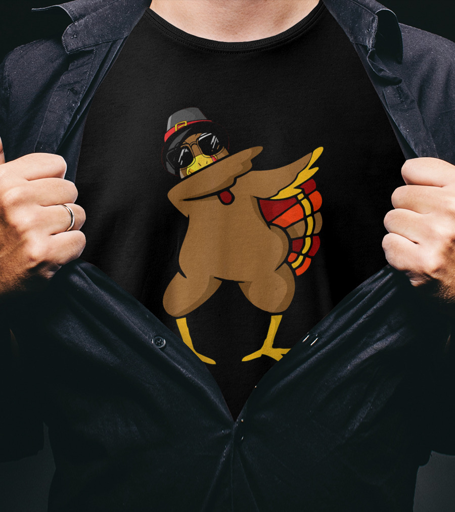 Dabbing Turkey With Pilgrim Hat And Sunglasses Thanksgiving Humor T-Shirt