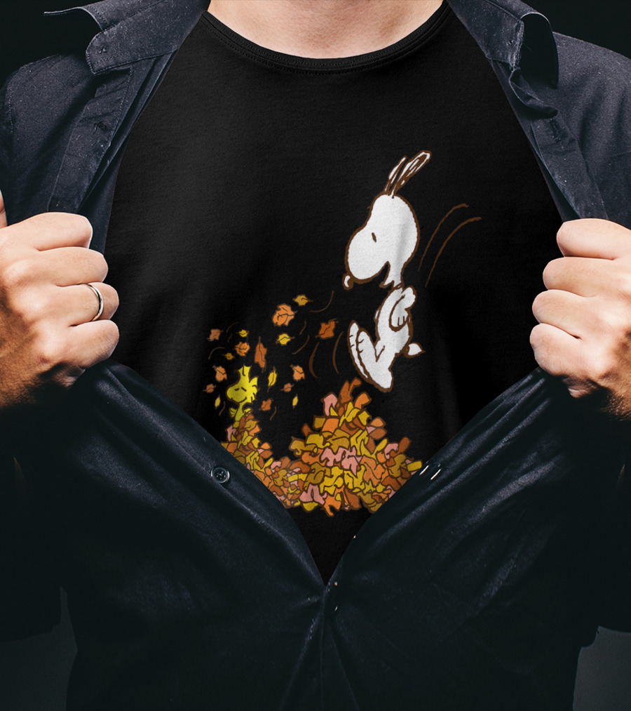 Funny Snoopy Jumping Into Leaves Peanuts Charlie Brown T-Shirt