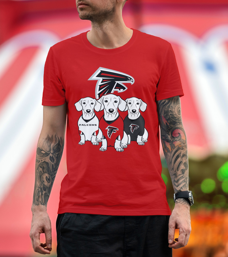 Atlanta Falcons With Dachshund  T-Shirt