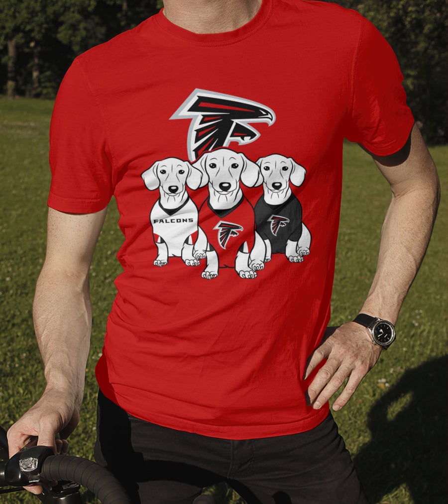 Atlanta Falcons With Dachshund  T-Shirt
