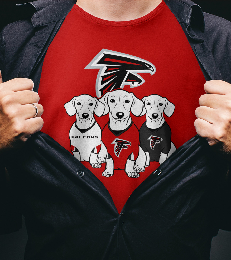 Atlanta Falcons With Dachshund  T-Shirt