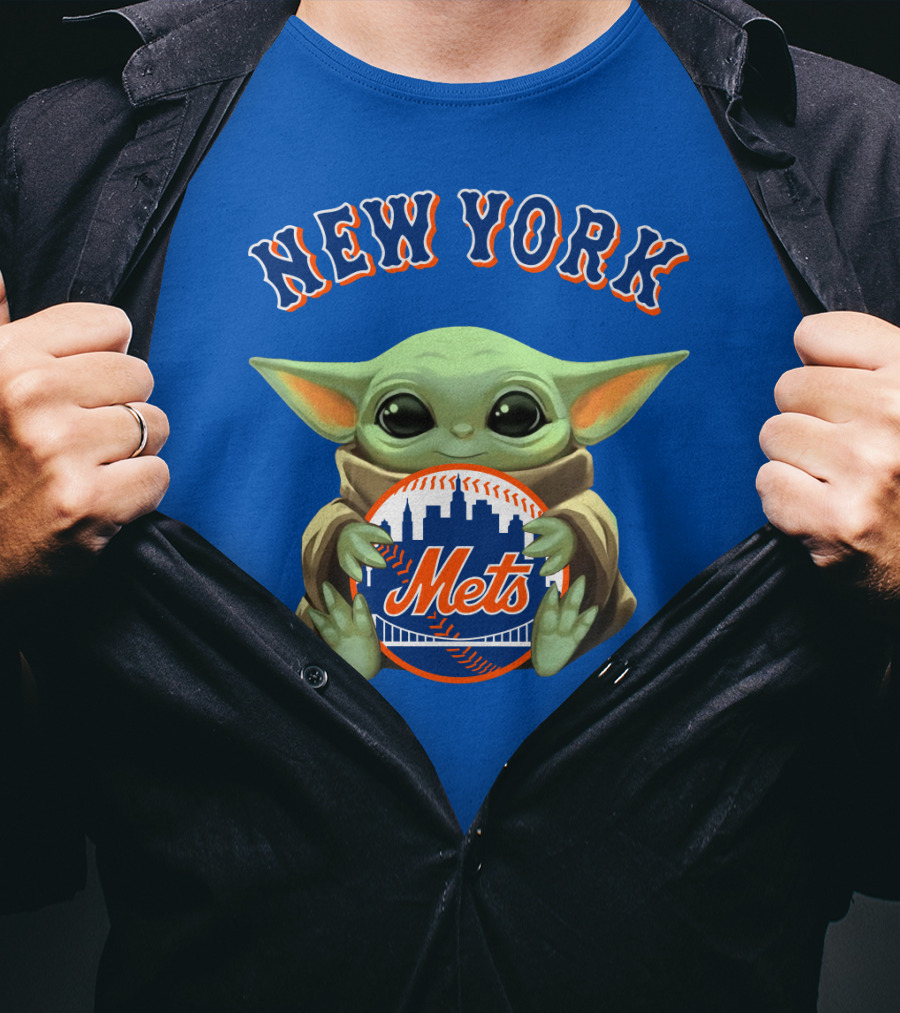 New York Mets Baby Yoda Holding Team T-Shirt