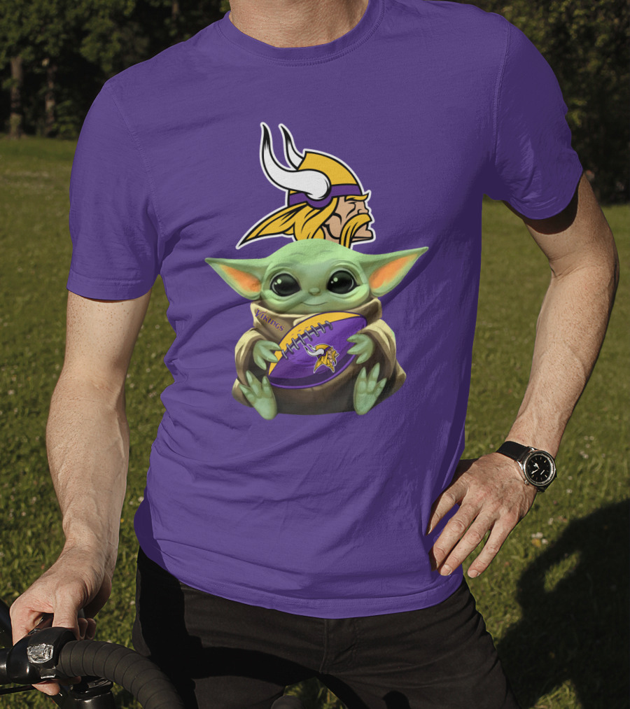 Babyyoda Minnesota Vikings Fan With Football T-Shirt