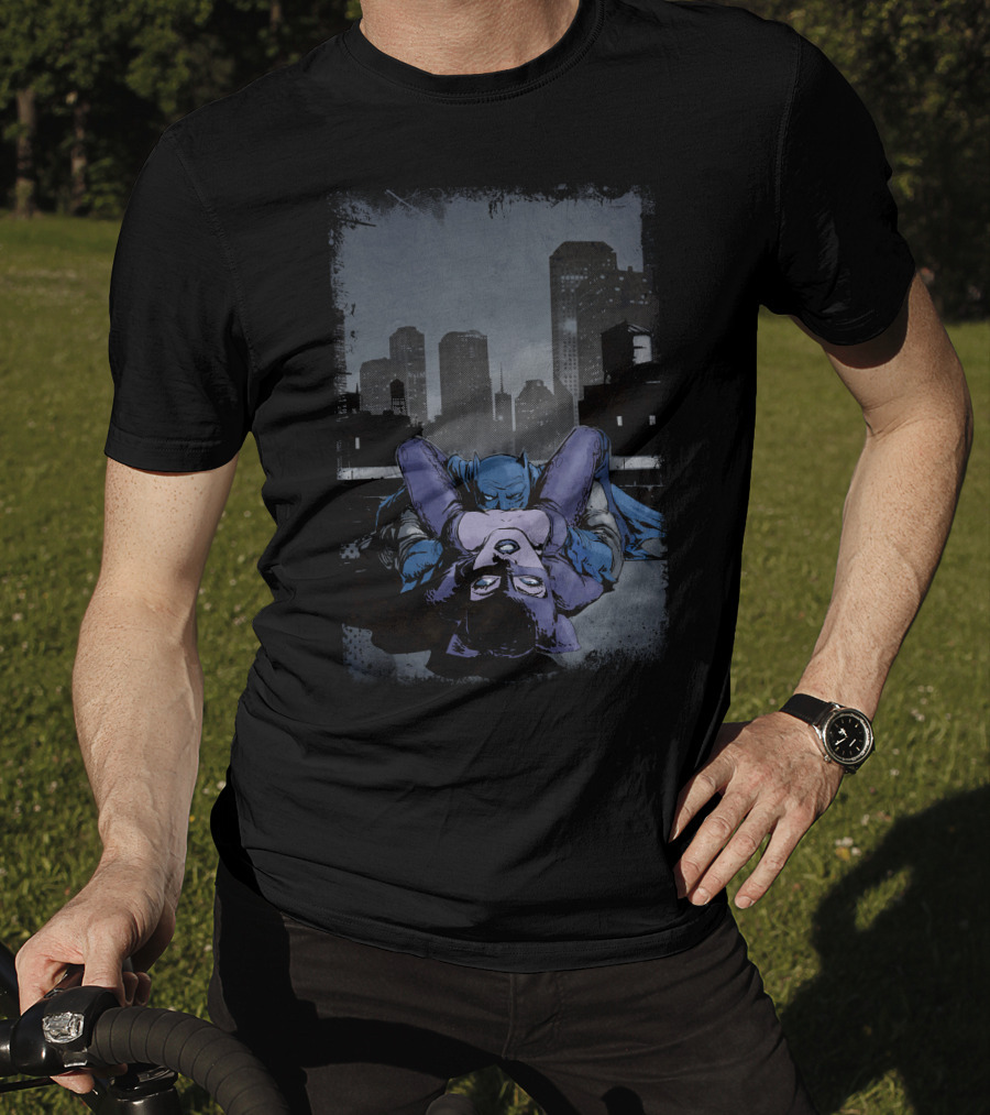 Catwoman And Batman Rooftop Encounter T-Shirt