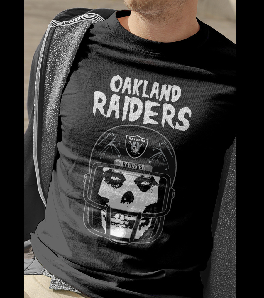 Oakland Raiders Skull Helmet T-Shirt