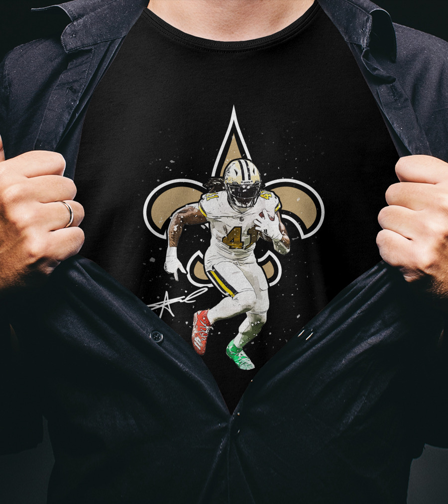 New Orleans Fleur-De-Lis Football Player T-Shirt