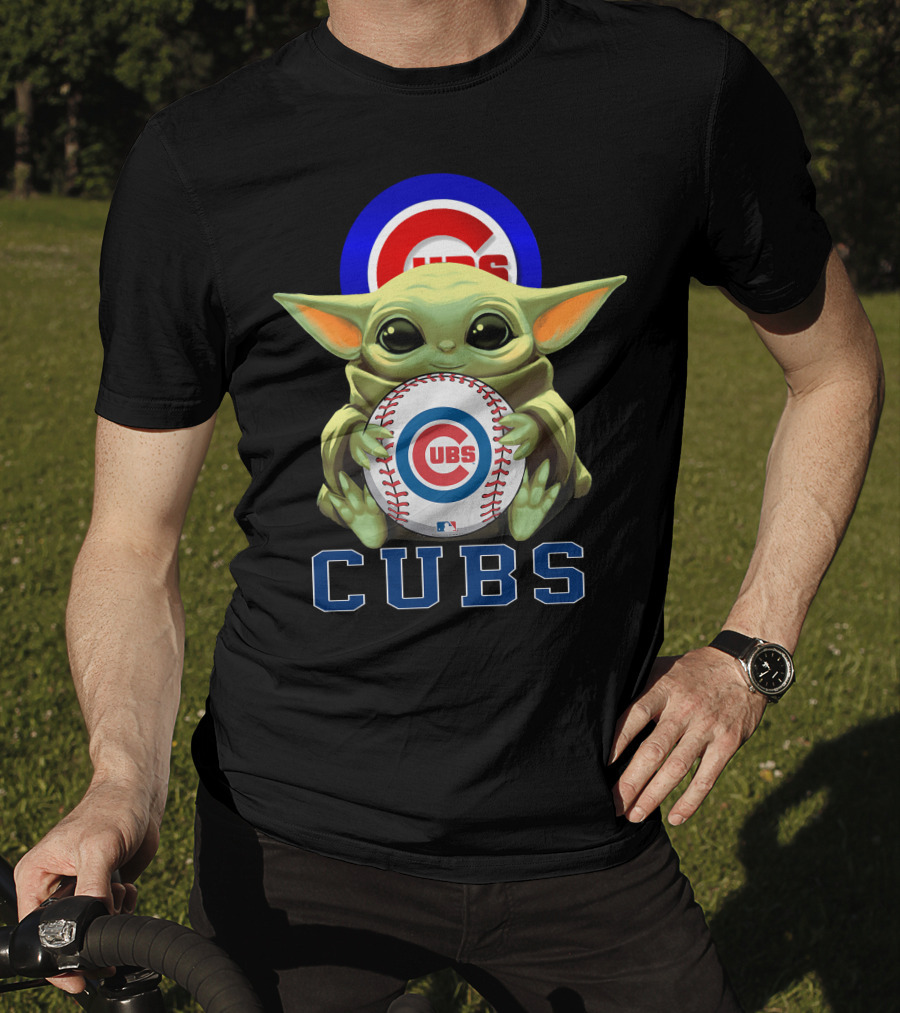 Cubs Baseball Star Wars Yoda Holding Mlb T-Shirt