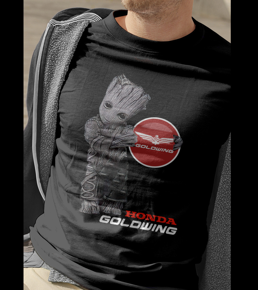 Honda Goldwing Groot Holding Red Winged T-Shirt