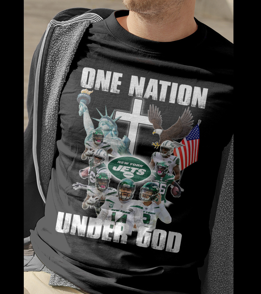New York Jets One Nation Under God Statue Of Liberty Eagle Flag Football Players T-Shirt