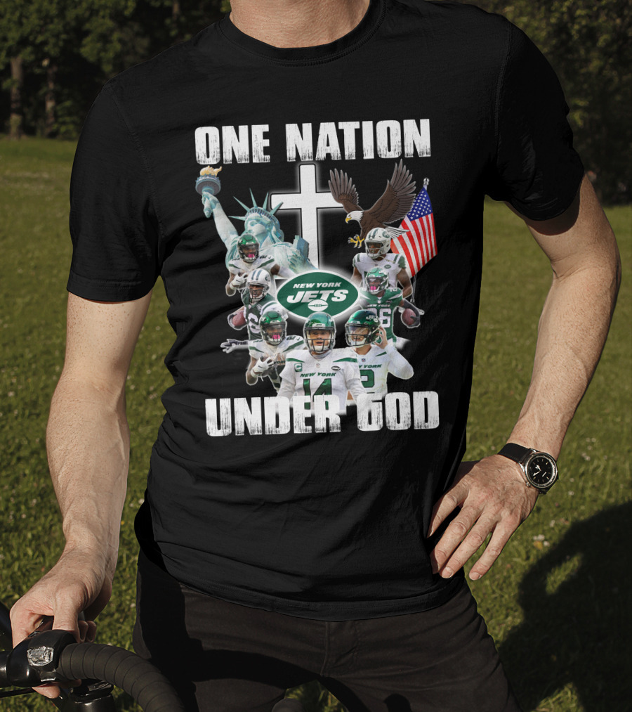 New York Jets One Nation Under God Statue Of Liberty Eagle Flag Football Players T-Shirt