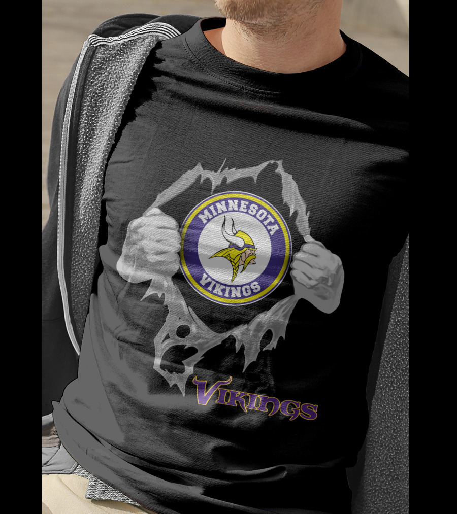 Minnesota Vikings Logo Tear With Vikings T-Shirt