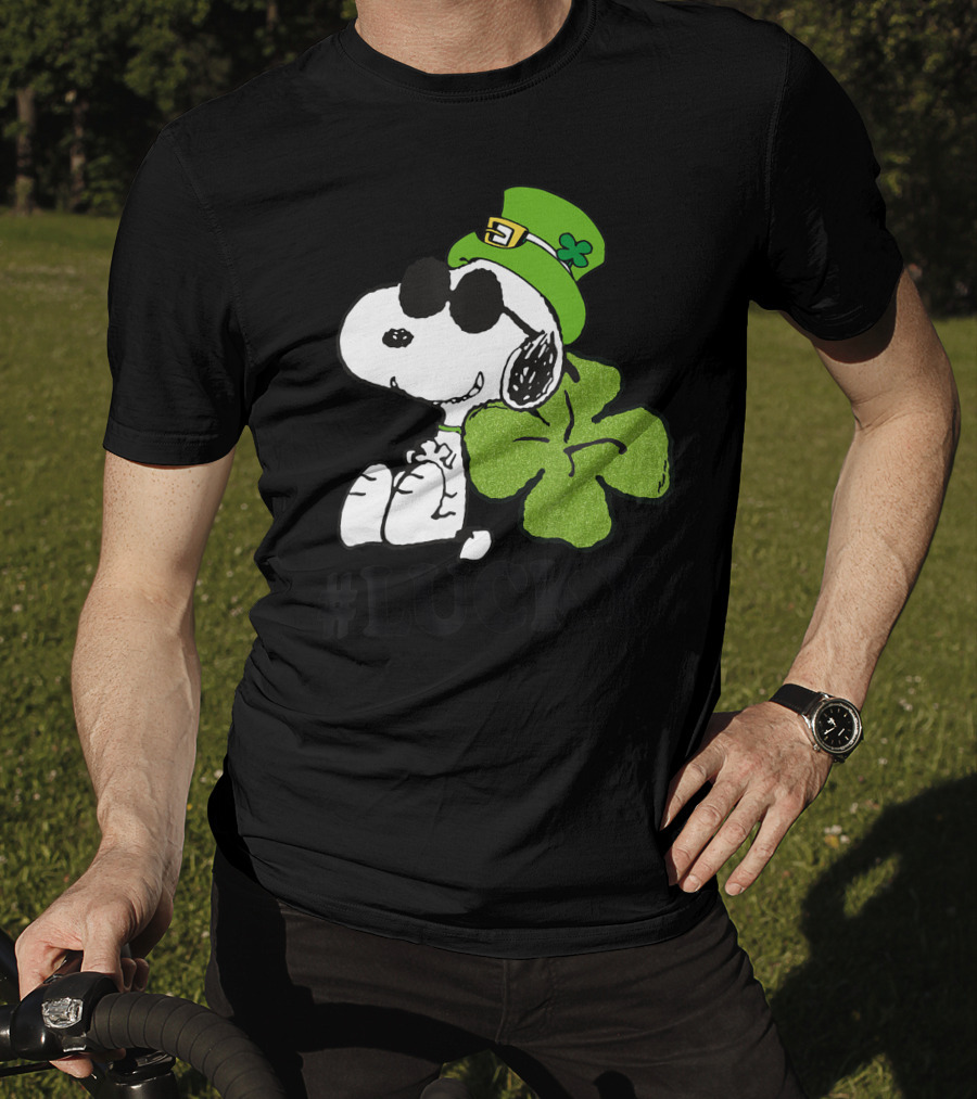 Peanuts Snoopy St. Patrick's Day Lucky Clover Hat T-Shirt