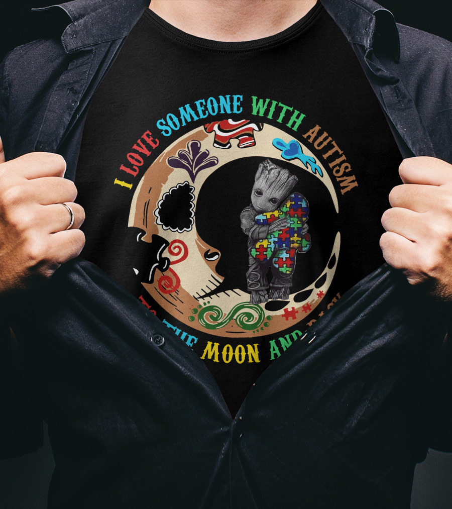 I Love Someone With Autism To The Moon And Back Puzzle Piece Hug T-Shirt