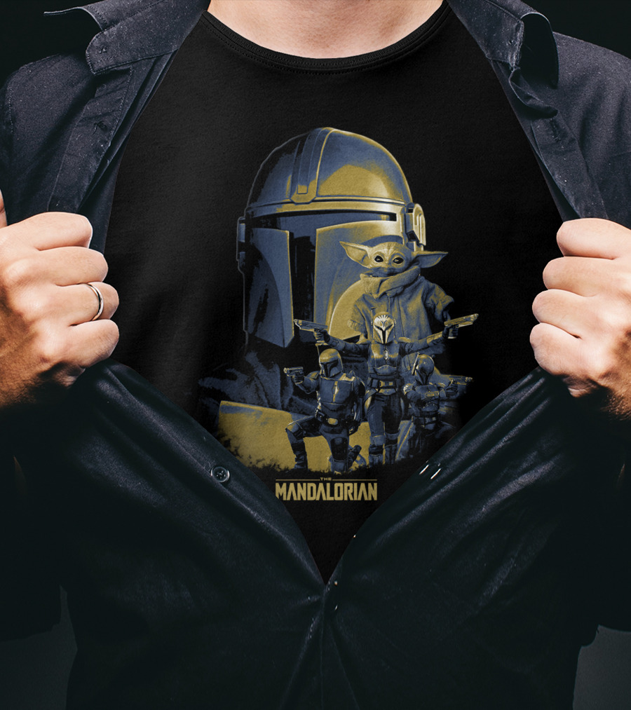 Mandalorian Manda6 Grogu Helmet Star Wars Characters T-Shirt