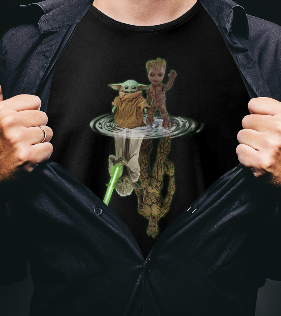Yoda And Groot Reflection With Lightsaber ZN375 T-Shirt