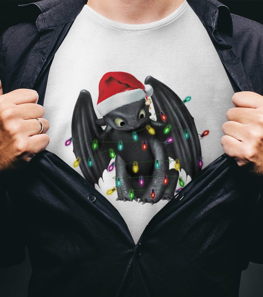 How To Train Your Dragon ZN 297 Toothless Christmas Lights Santa Hat T-Shirt