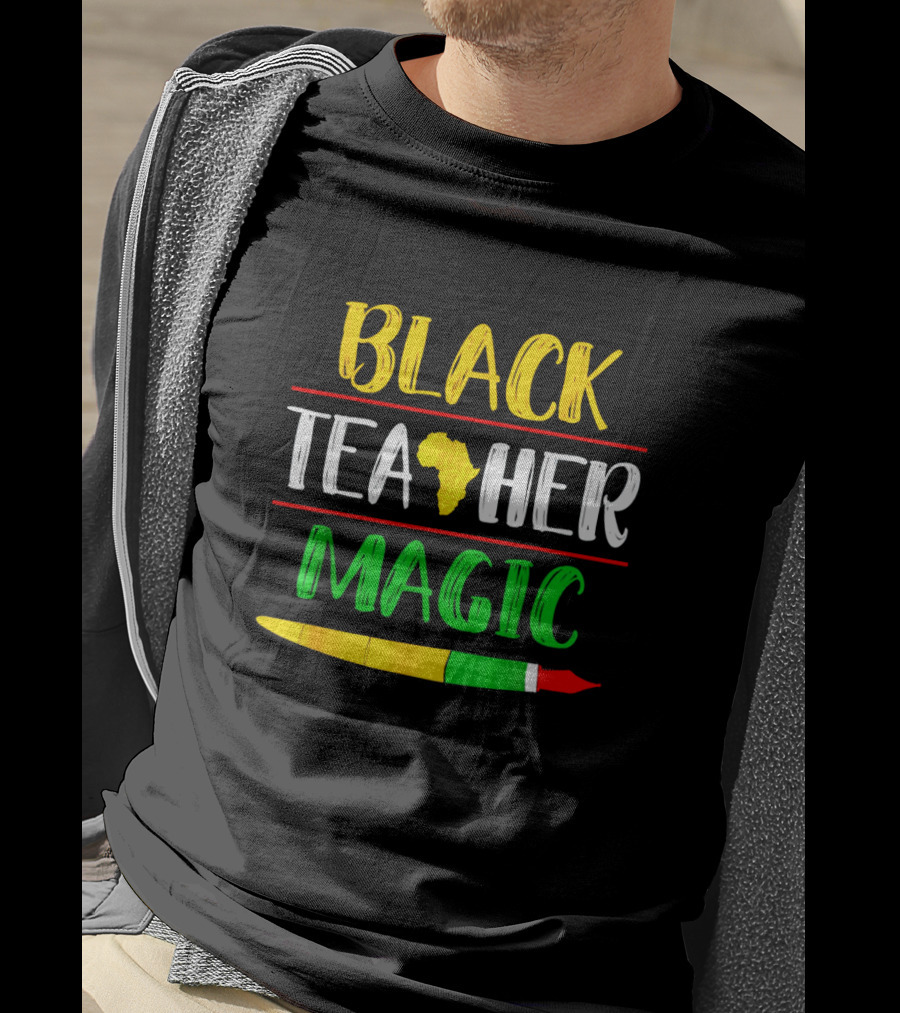 Black Teacher Magic Africa Heart Black History Month T-Shirt
