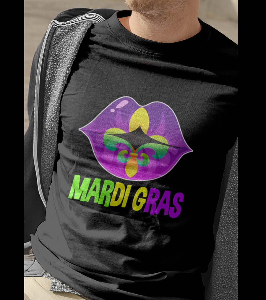 Mardi Gras Lip Fleur De Lis Purple Green Yellow T-Shirt