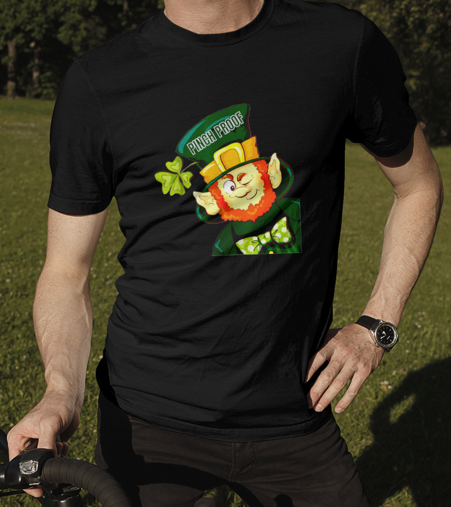St Patrick's Day Pinch Proof Shamrock Leprechaun With Hat And Bow Tie T-Shirt