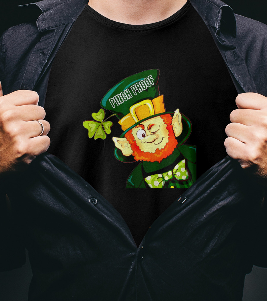 St Patrick's Day Pinch Proof Shamrock Leprechaun With Hat And Bow Tie T-Shirt