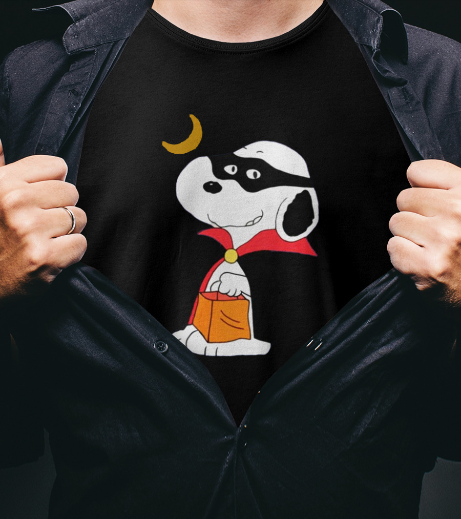 Snoopy Dressed As A Vampire Trick-or-Treating Under A Crescent Moon T-Shirt
