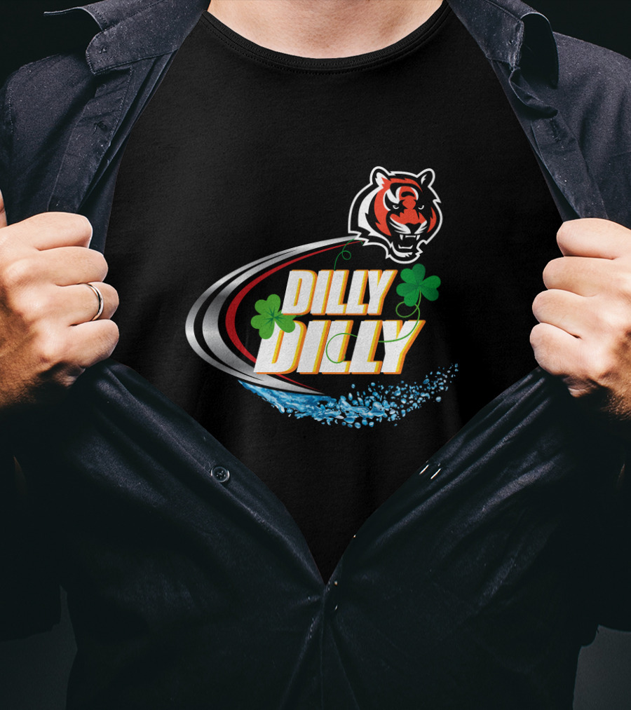 Dilly Dilly Cincinnati Bengals Tiger Logo Shamrocks Water Splash T-Shirt