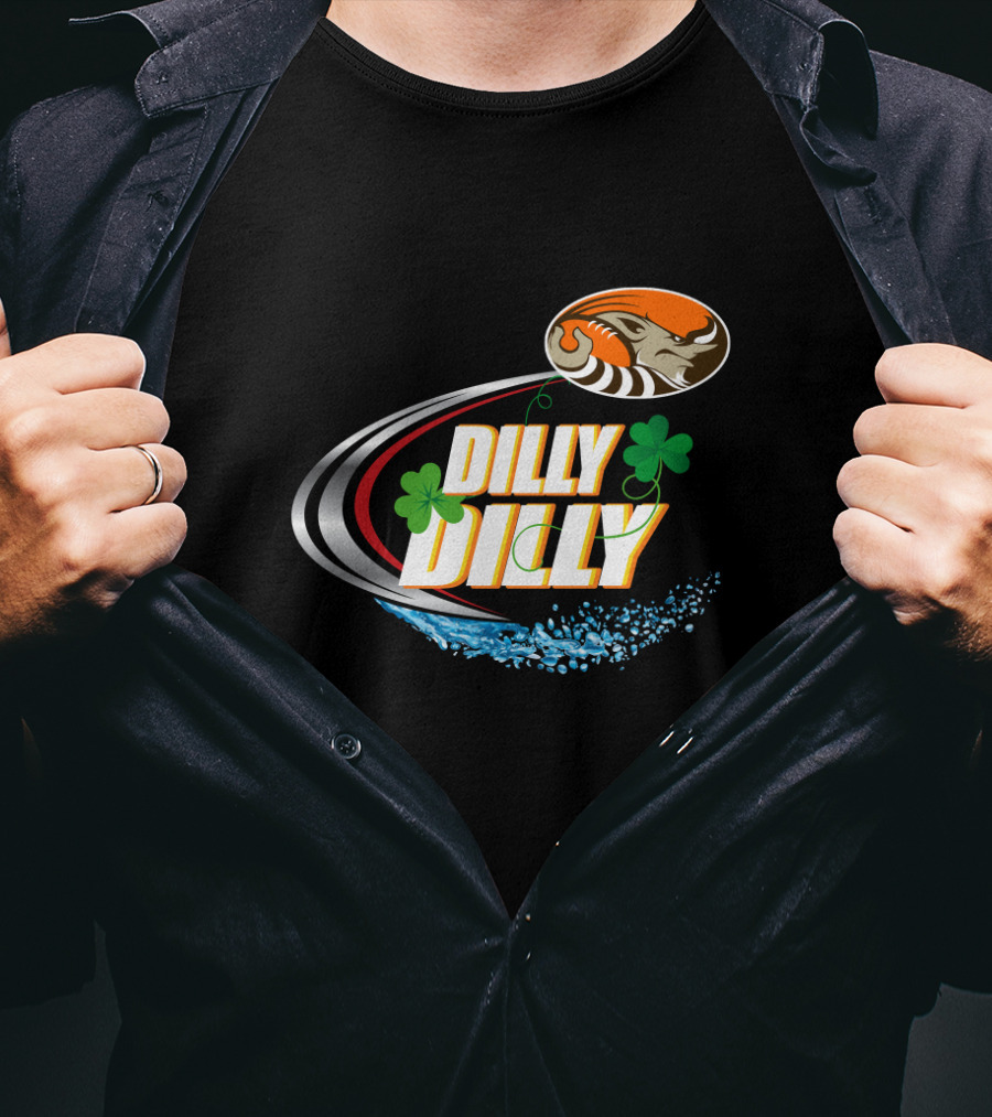 Dilly Dilly Cleveland Browns Football Theme With Shamrock And Splash T-Shirt