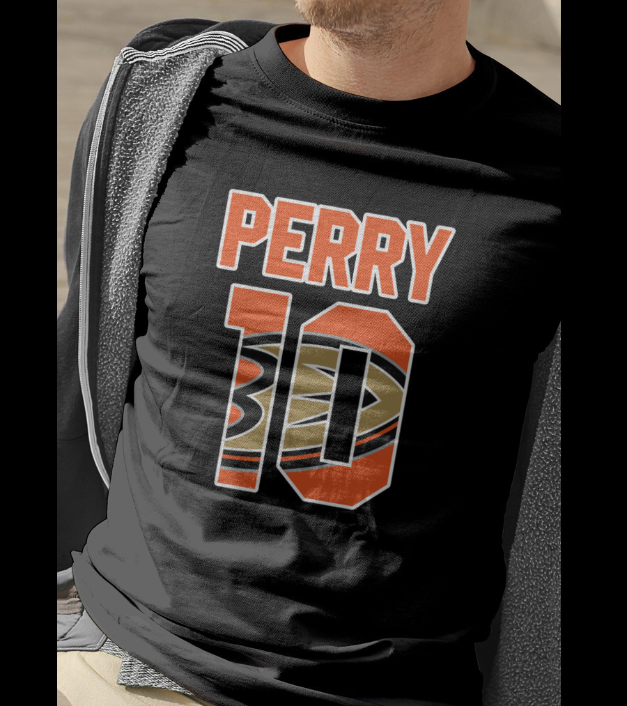 Perry 10 Anaheim Ducks NHL Hockey Jersey T-Shirt
