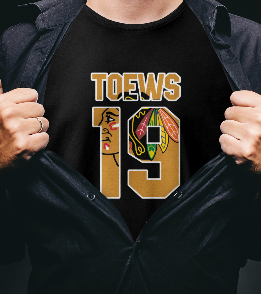 Chicago Blackhawks Jonathan Toews Number 19 NHL T-Shirt