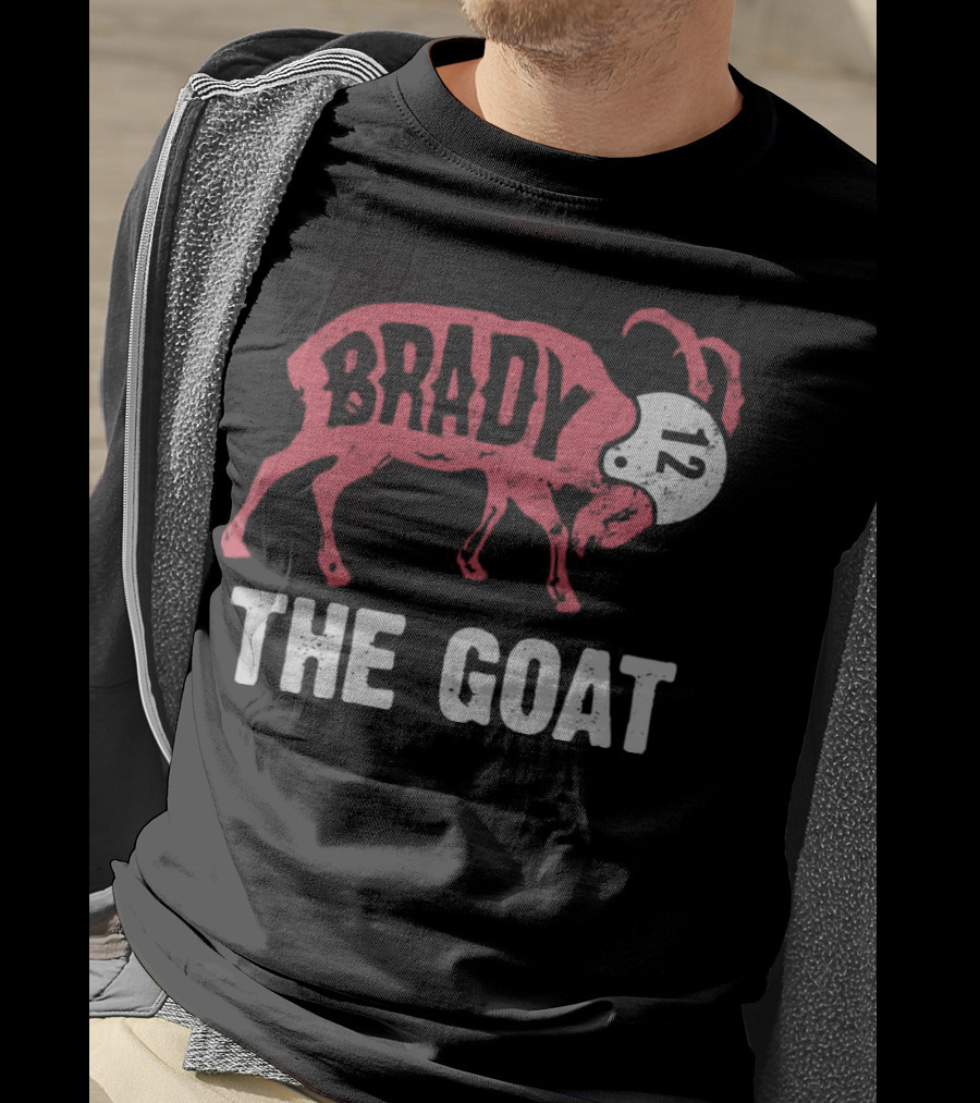 Brady 12 The Goat Graphic With Number Helmet T-Shirt