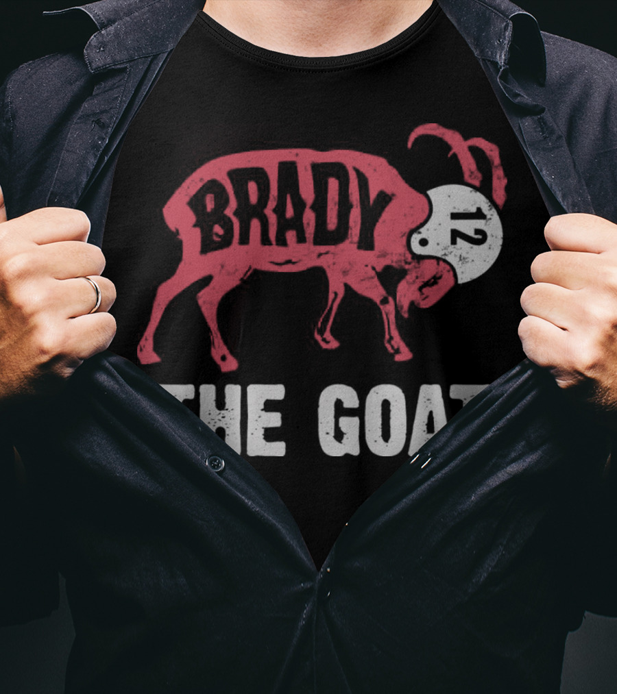 Brady 12 The Goat Graphic With Number Helmet T-Shirt