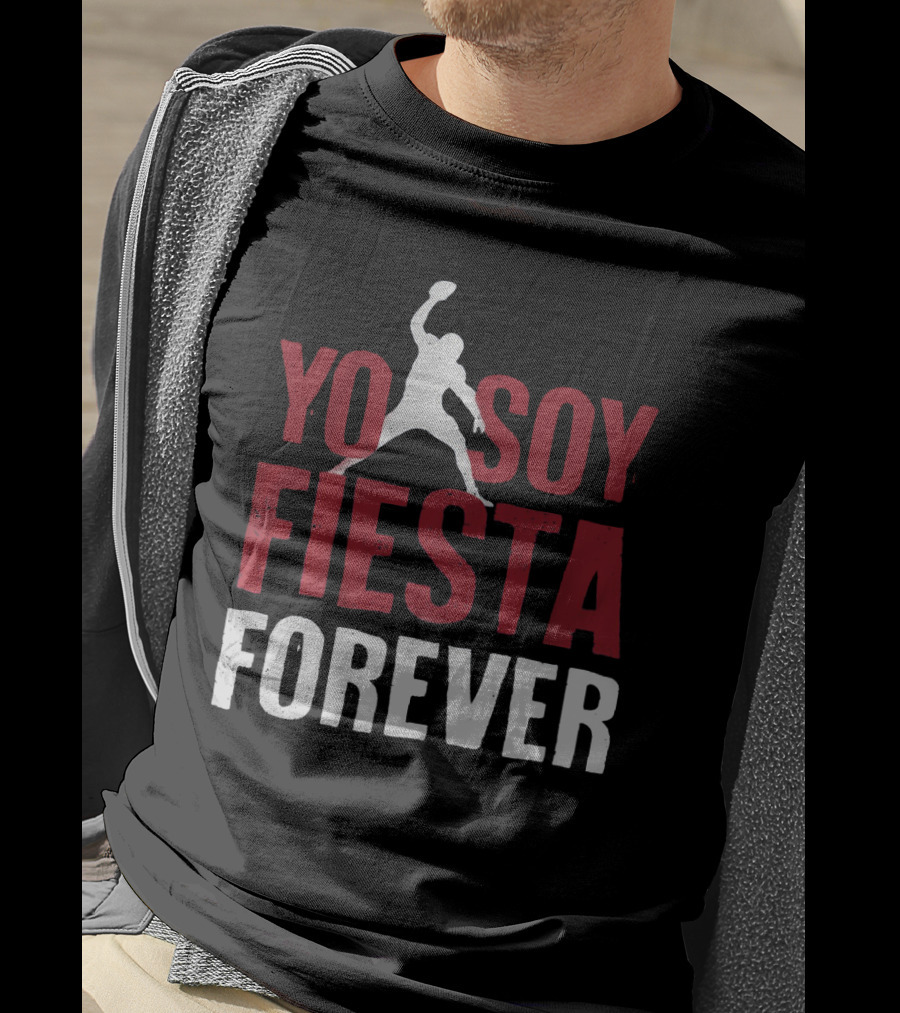 Yo Soy Fiesta Forever Football Celebration T-Shirt