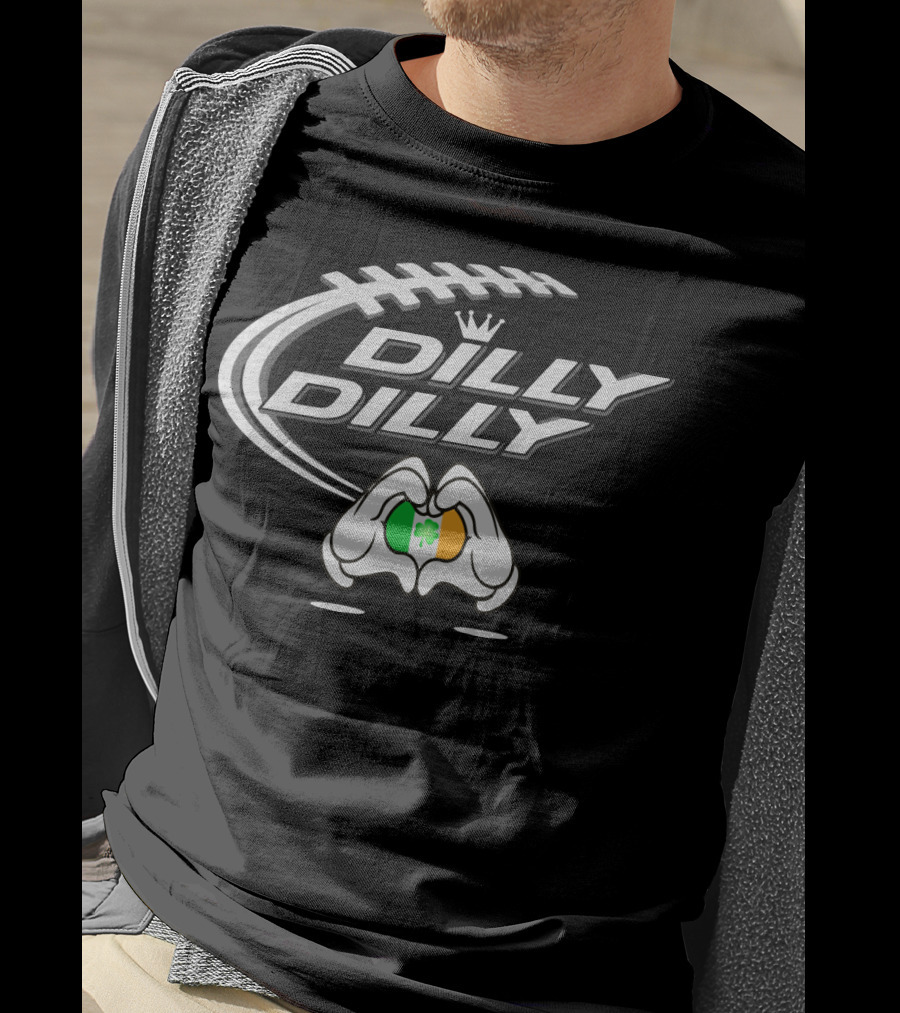 Dilly Dilly St Patrick's Day Irish Football Clover Hand Heart T-Shirt