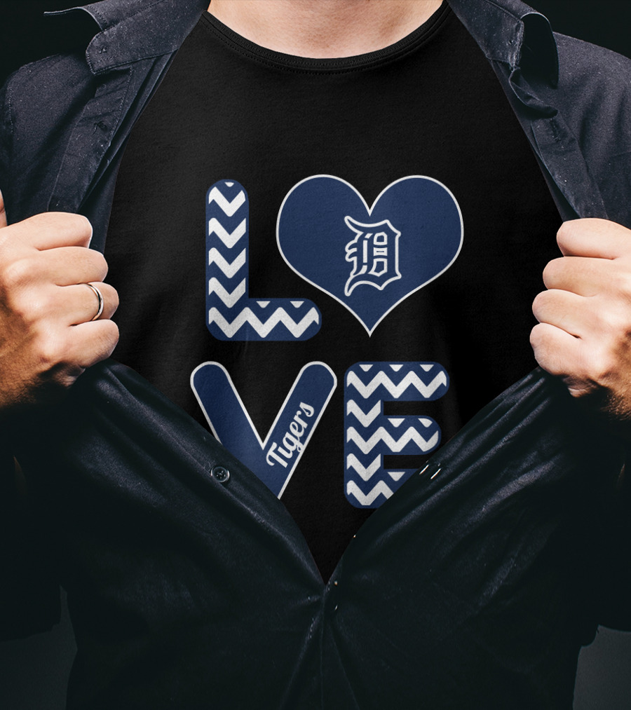 Love Detroit Tigers With Heart Logo And Chevron T-Shirt