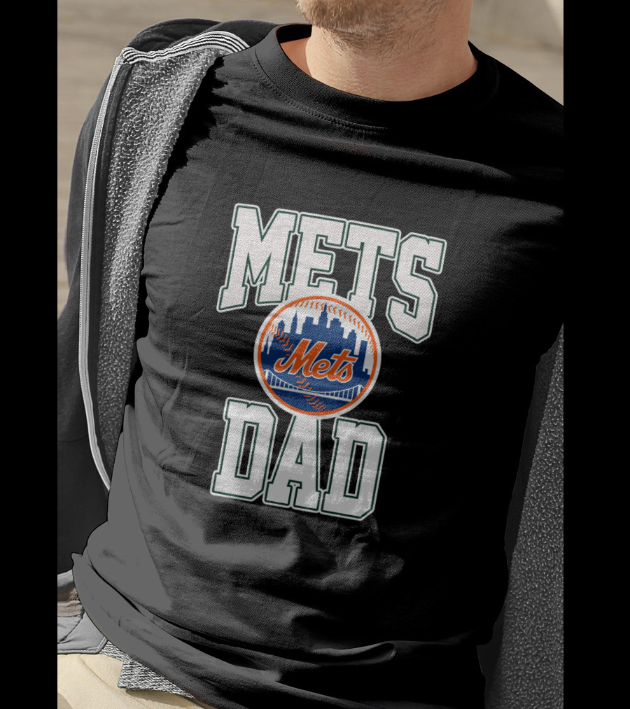 Mets Dad NYC Skyline Baseball Emblem T-Shirt