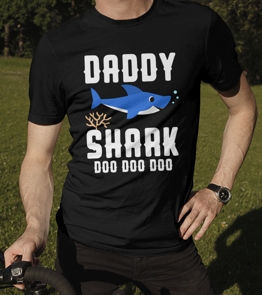 Daddy Shark Doo Doo Doo From Son Daughter Family Gift T-Shirt