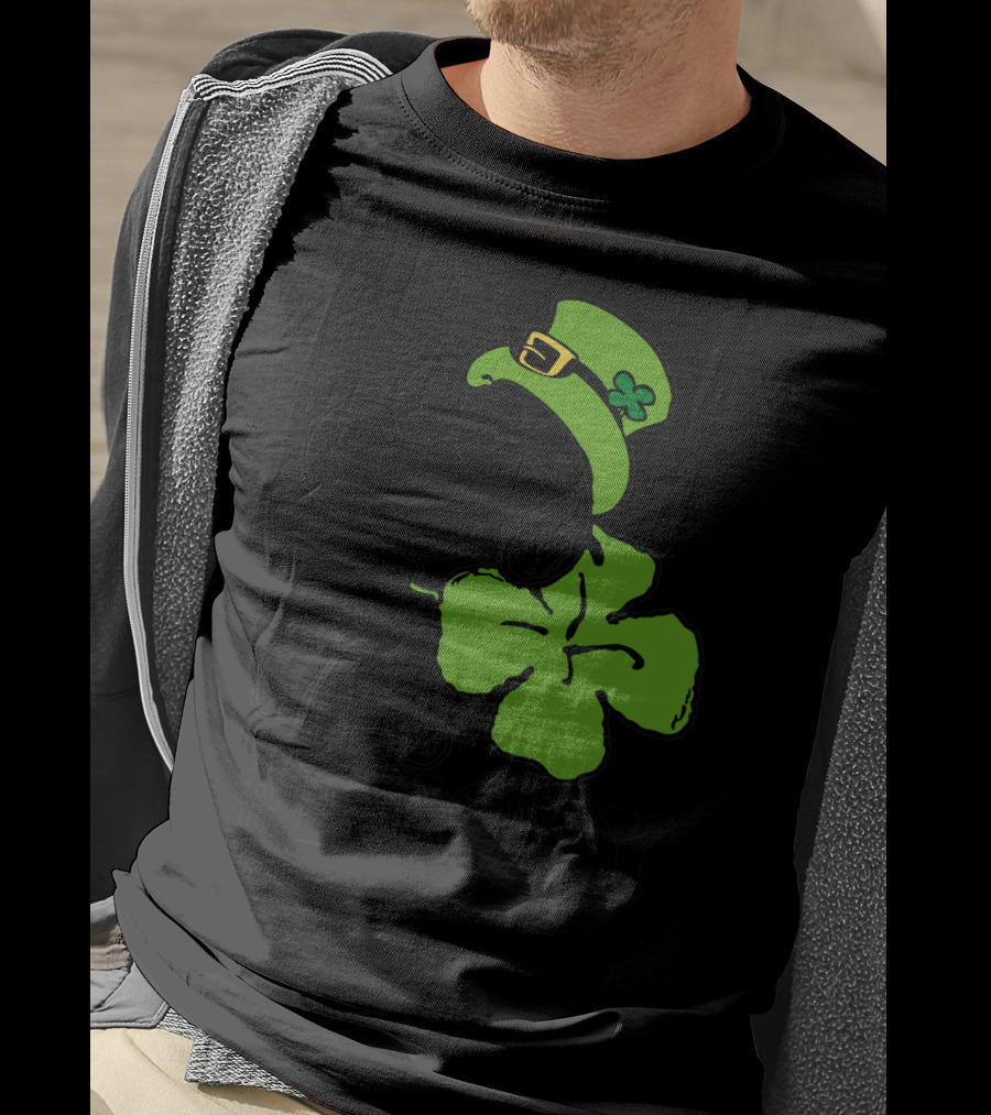 #Lucky Snoopy St. Patrick's Day Clover Hat Peanuts T-Shirt