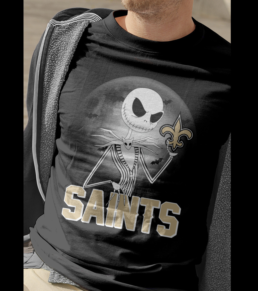 Jack Skellington Holding Fleur-De-Lis Halloween New Orleans Saints T-Shirt