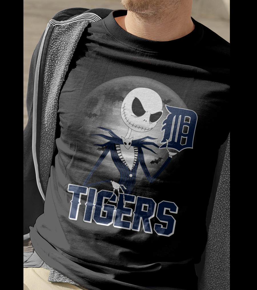 Jack Skellington Detroit Tigers Halloween Moon Scene T-Shirt