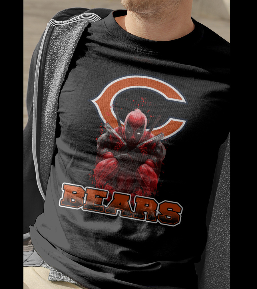 Chicago Bears Deadpool Crossover Fan Favorite T-Shirt