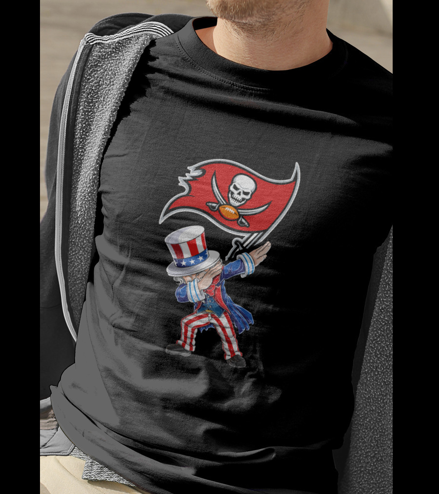 Uncle Sam Dabbing Buccaneers Skull Flag Fourth Of July T-Shirt