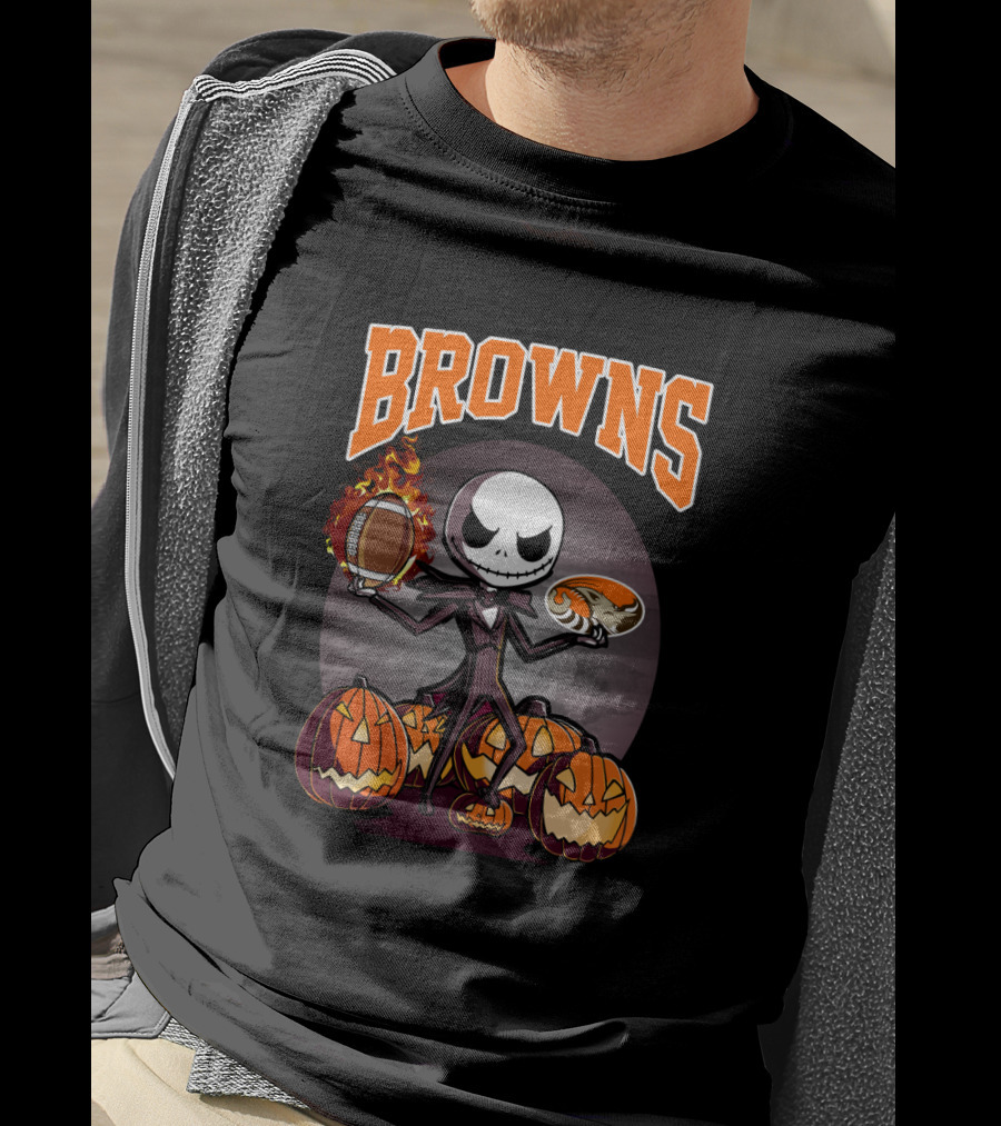 Jack Skellington Halloween Cleveland Browns Pumpkin Fire Football T-Shirt