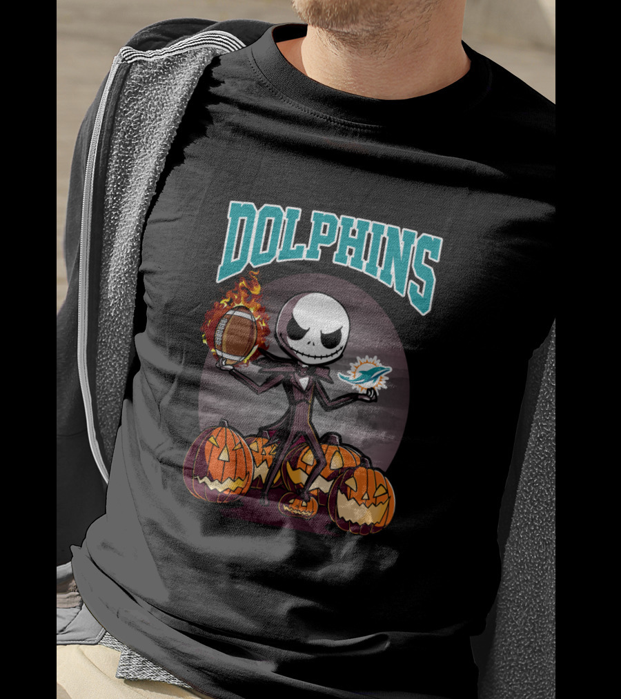Miami Dolphins Jack Skellington Halloween Pumpkin Football Scene T-Shirt