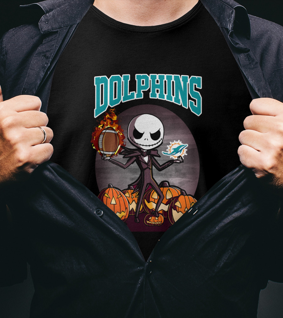 Miami Dolphins Jack Skellington Halloween Pumpkin Football Scene T-Shirt