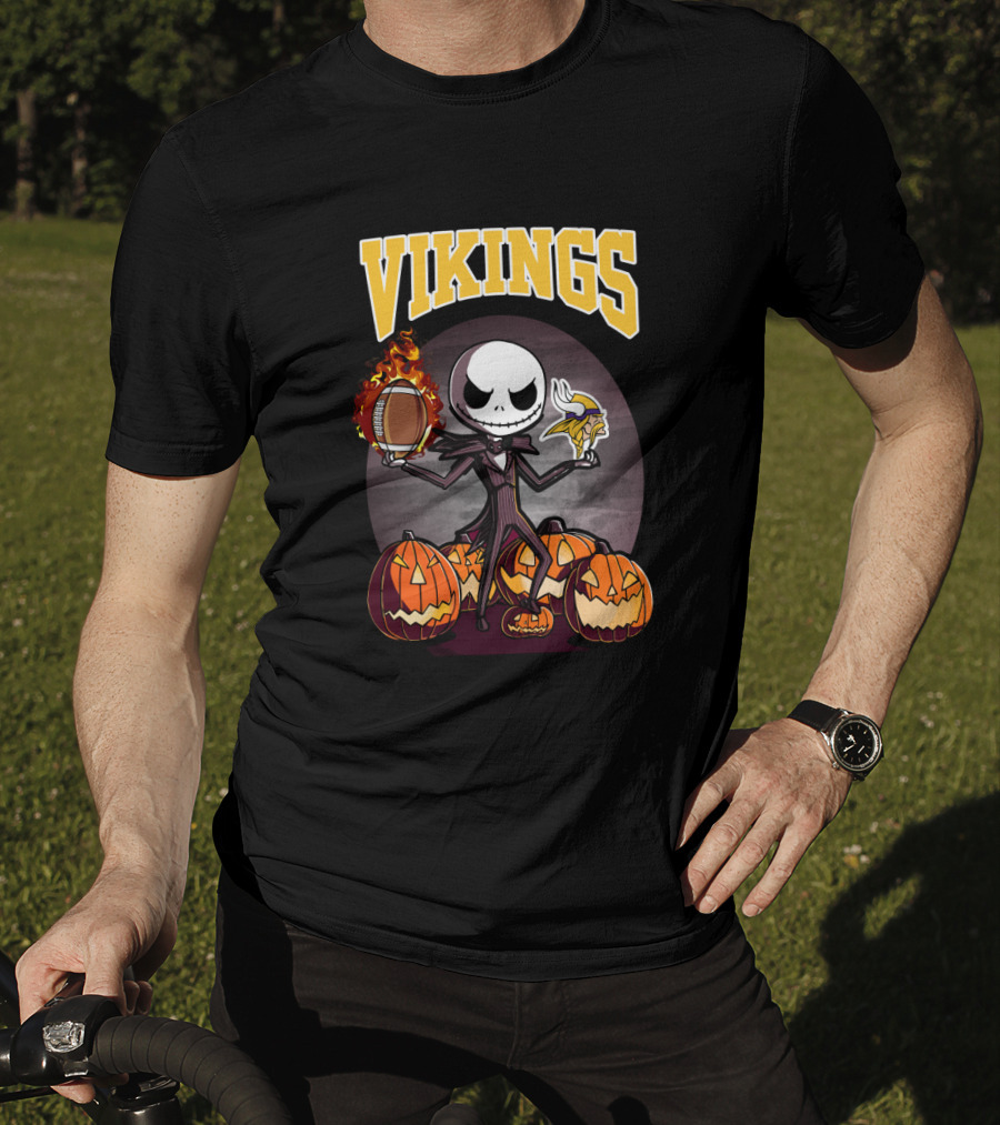 Jack Skellington Halloween Minnesota Vikings Football And Pumpkins T-Shirt